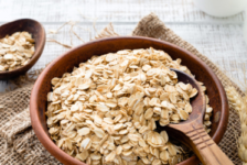 11 Health Benefits of Eating Oats and Oatmeal